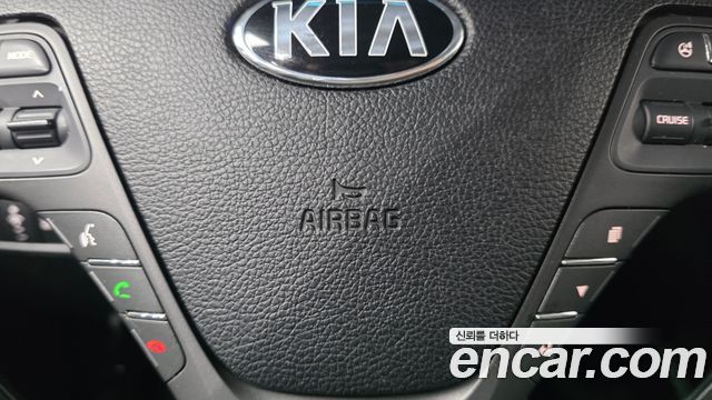 Kia K3 2015 — photo 30