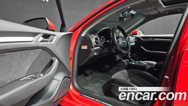 Audi A3 2015 — photo 10