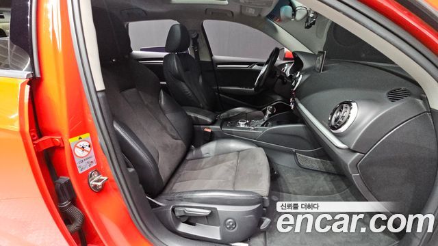 Audi A3 2015 — photo 11