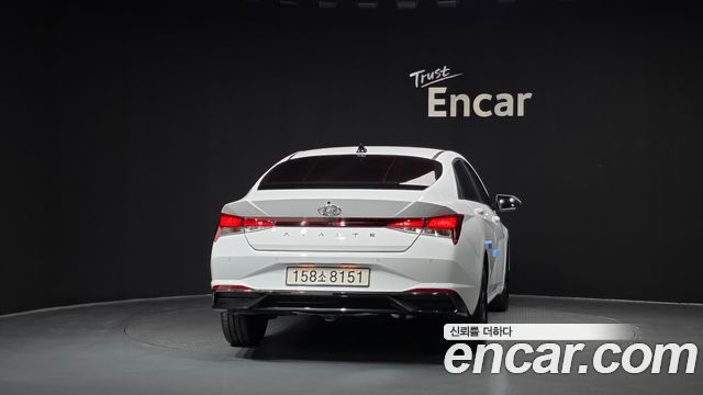 Hyundai AVANTE 2023 — photo 4