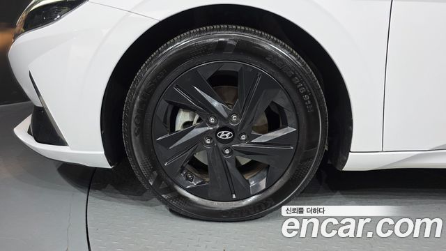 Hyundai AVANTE 2023 — photo 5