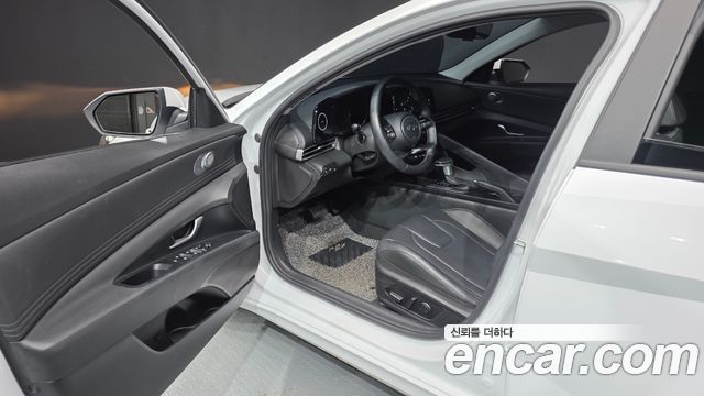 Hyundai AVANTE 2023 — photo 10