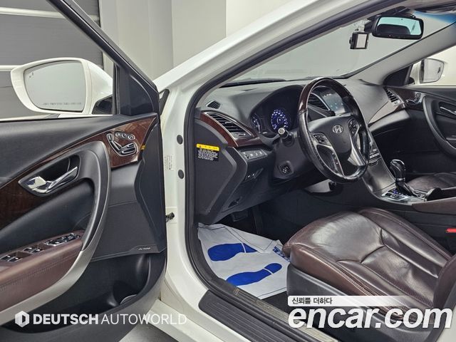 Hyundai Grandeur 2015 — photo 11
