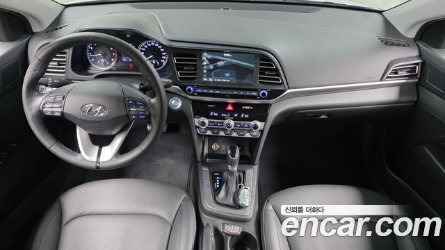 Hyundai AVANTE 2020 — photo 10