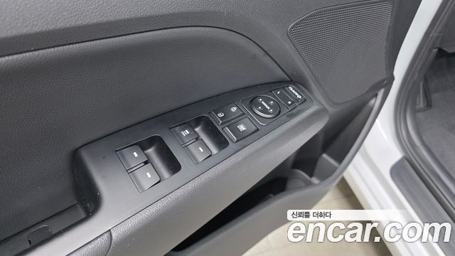 Hyundai AVANTE 2020 — photo 27