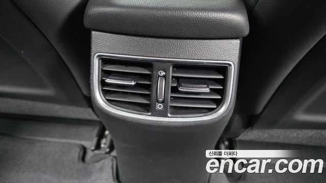 Hyundai AVANTE 2020 — photo 30