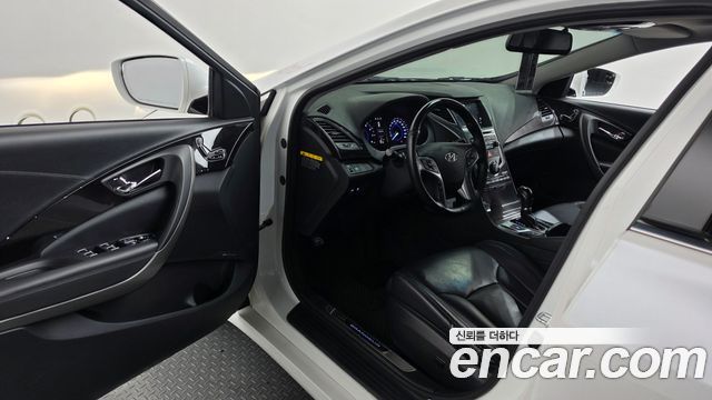 Hyundai Grandeur 2015 — photo 13