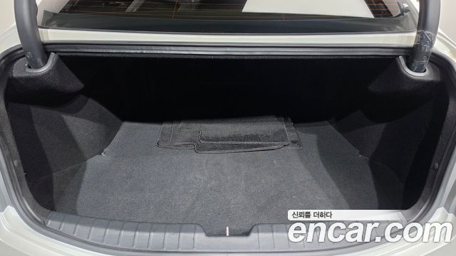 Hyundai Grandeur 2015 — photo 23