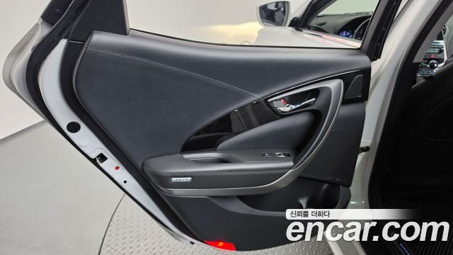 Hyundai Grandeur 2015 — photo 15