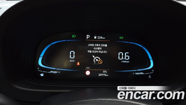Hyundai Venue 2023 — photo 11