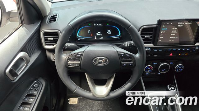 Hyundai Venue 2023 — photo 19