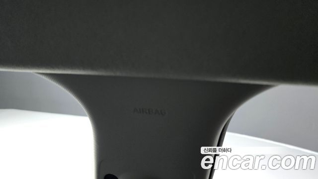 Hyundai Venue 2023 — photo 28