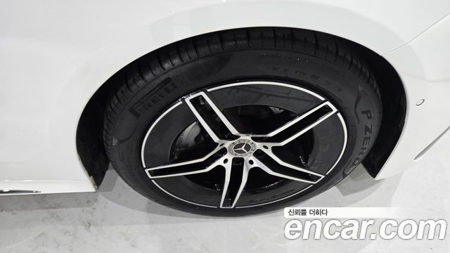 Mercedes-Benz E-Class 2026 — photo 5
