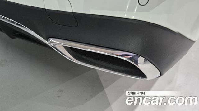 Mercedes-Benz E-Class 2026 — photo 11