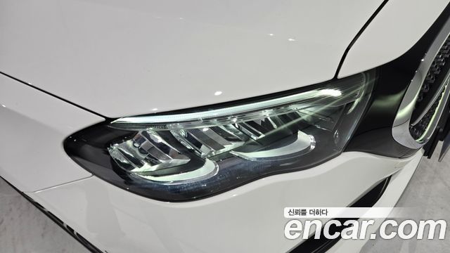 Mercedes-Benz E-Class 2026 — photo 12