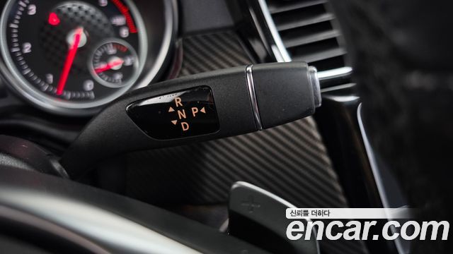 Mercedes-Benz GLE-Class 2017 — photo 9