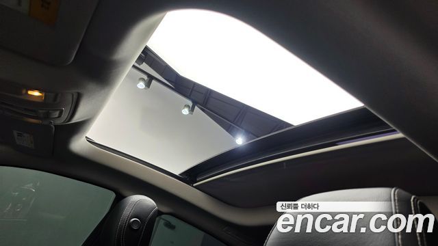 Mercedes-Benz GLE-Class 2017 — photo 18