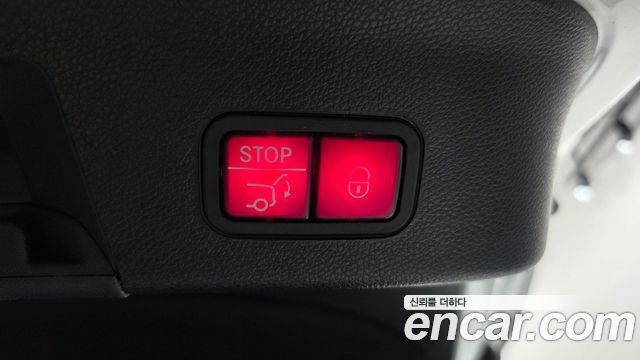 Mercedes-Benz GLE-Class 2017 — photo 19