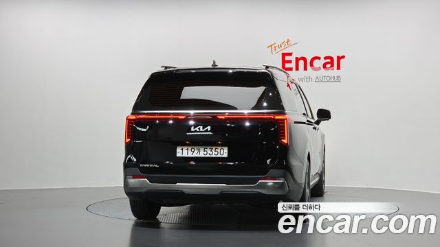 Kia Canival 2025 — photo 4