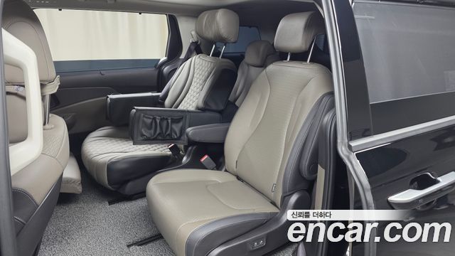 Kia Canival 2025 — photo 18