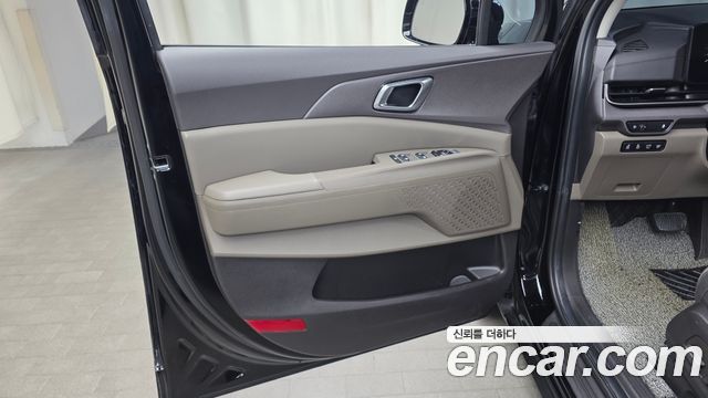 Kia Canival 2025 — photo 14