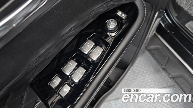 KG Mobility Rexton 2019 — photo 29