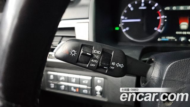 KG Mobility Rexton 2019 — photo 30
