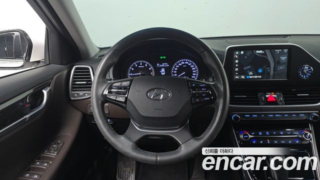 Hyundai Grandeur 2019 — photo 19