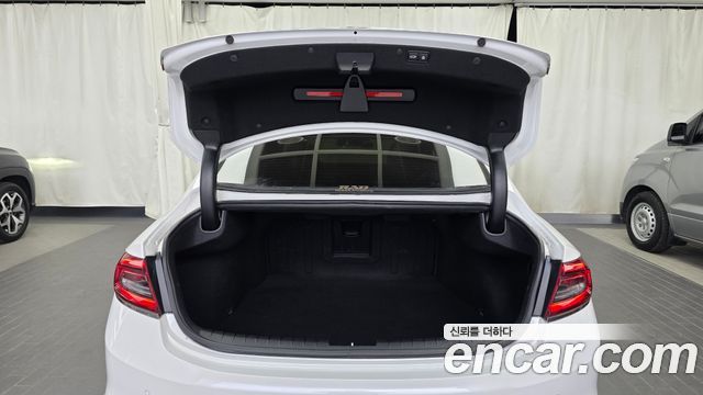 Hyundai Grandeur 2018 — photo 20
