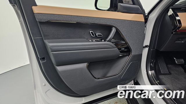 Land Rover Range Rover Sport 2025 — photo 14