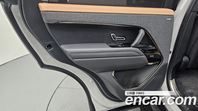 Land Rover Range Rover Sport 2025 — photo 15