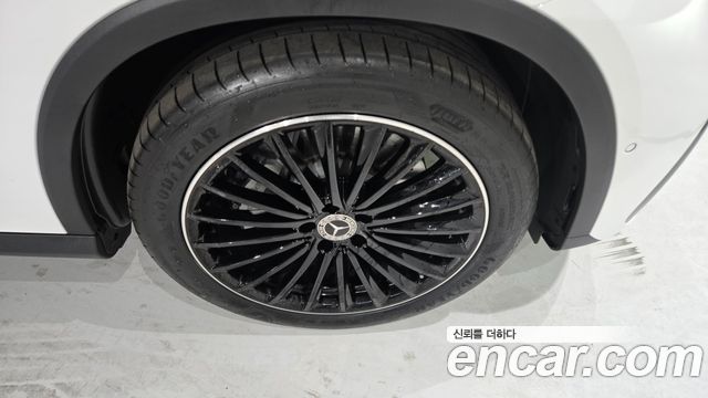 Mercedes-Benz GLC-Class 2026 — photo 5