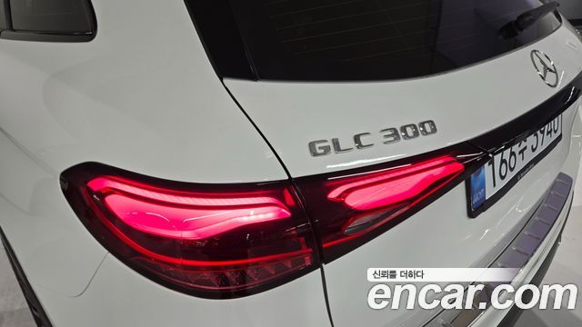 Mercedes-Benz GLC-Class 2026 — photo 13