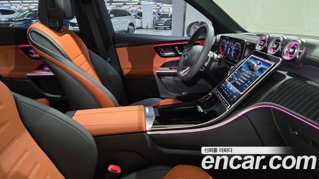Mercedes-Benz GLC-Class 2026 — photo 18