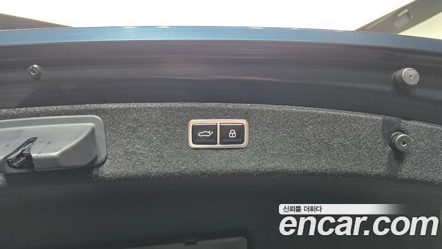 Genesis G80 2021 — photo 32