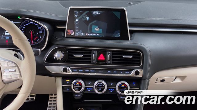 Genesis G70 2020 — photo 21