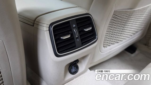 Genesis G70 2020 — photo 28