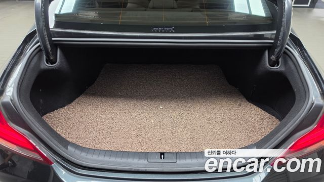 Genesis G70 2020 — photo 32