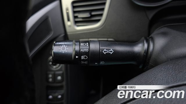 Hyundai AVANTE 2014 — photo 18