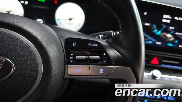 Hyundai AVANTE 2021 — photo 22