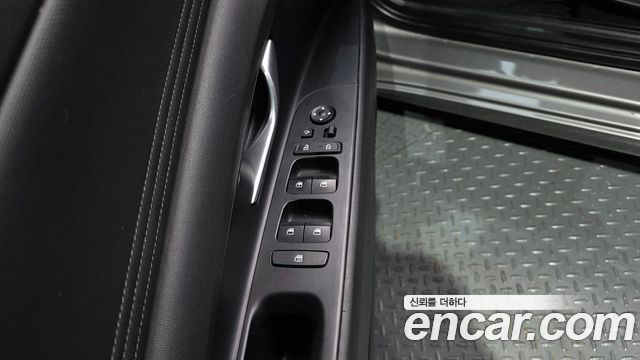Hyundai AVANTE 2021 — photo 23