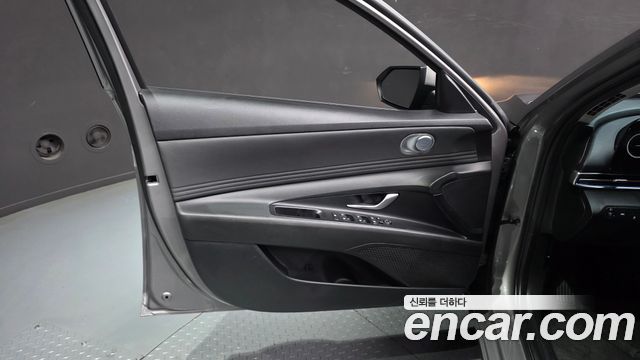 Hyundai AVANTE 2021 — photo 14
