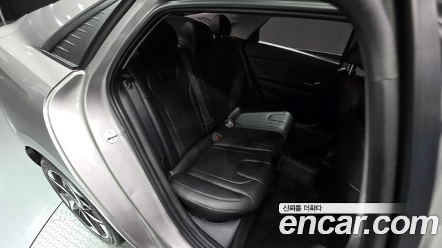 Hyundai AVANTE 2021 — photo 16