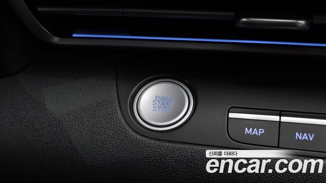 Hyundai AVANTE 2021 — photo 27