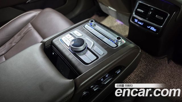 Kia K9 2019 — photo 17
