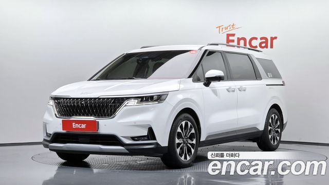 Kia Canival 2023 — photo 1