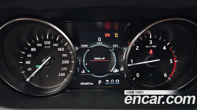 Land Rover Discovery Sport 2019 — photo 11