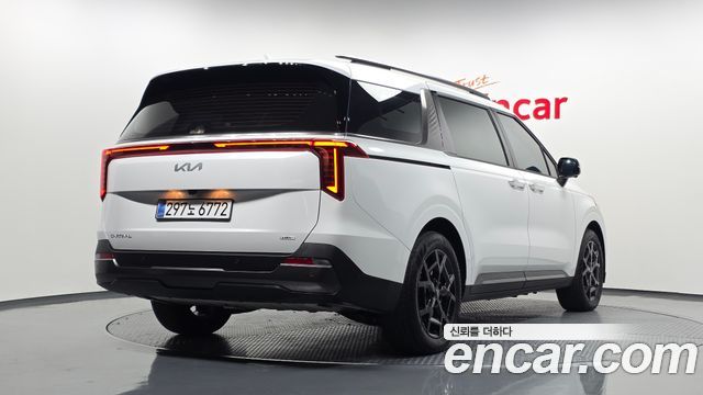 Kia Canival 2025 — photo 2