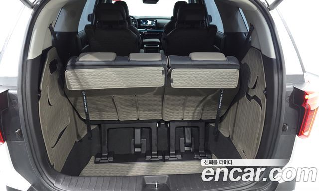 Kia Canival 2025 — photo 23