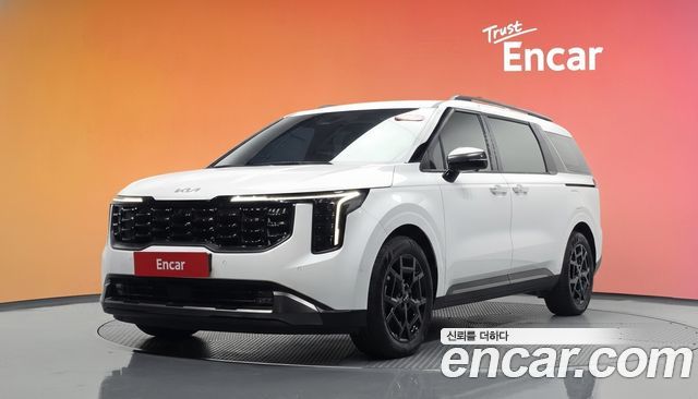 Kia Canival 2025 — photo 1